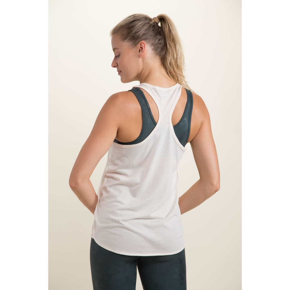 Vessel Racer Tank with Micro Perforation - mono B